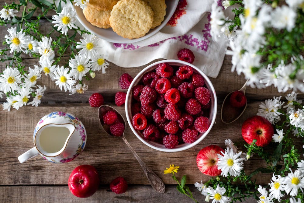 Summer Smoothie Bowl Creations: Colorful and Nutrient-Packed Breakfasts